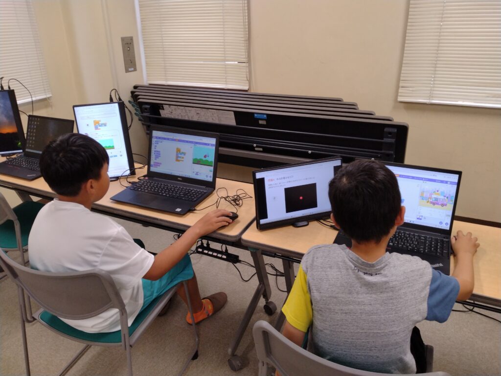 プログラミング教室レッスンの様子